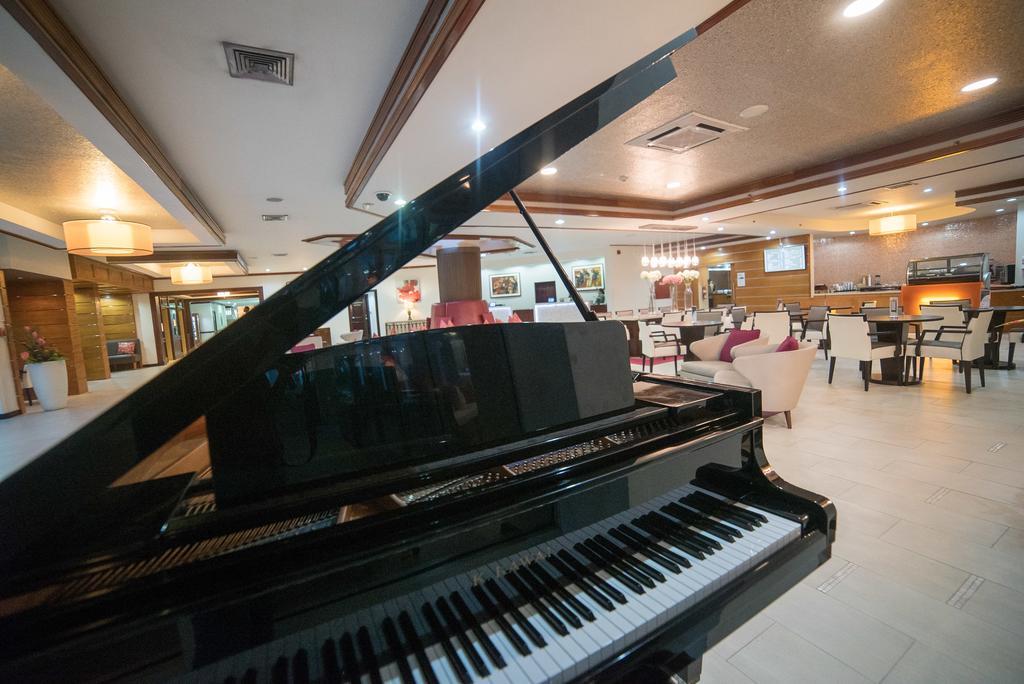 Radisson Hotel Trinidad Port of Spain Dış mekan fotoğraf