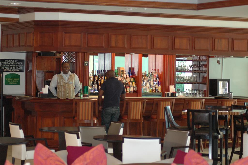 Radisson Hotel Trinidad Port of Spain Dış mekan fotoğraf